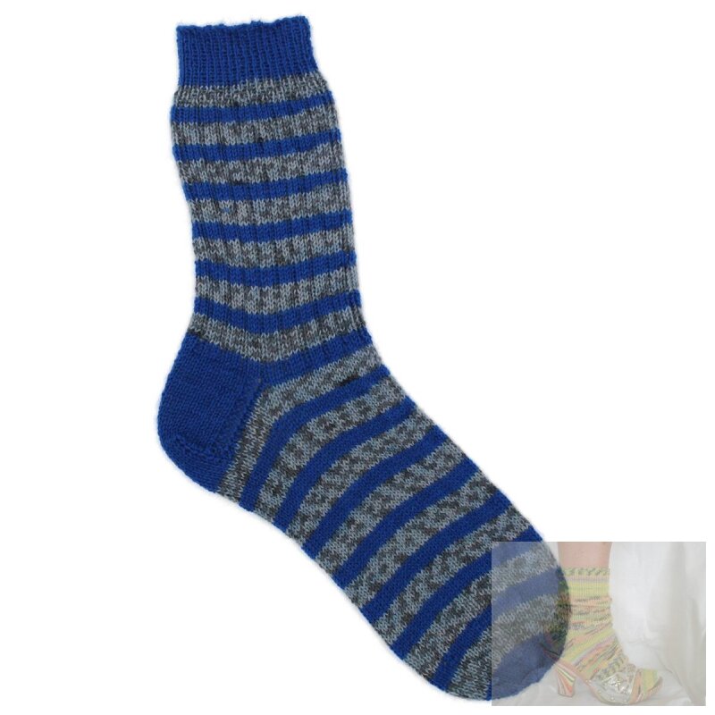 Handgestrickte Socken Gr. 44/45 Stripes grau/blau